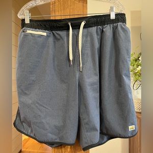 Banks Shorts - Men's 7.5" Inseam
Color: Navy Blue
Size: XL